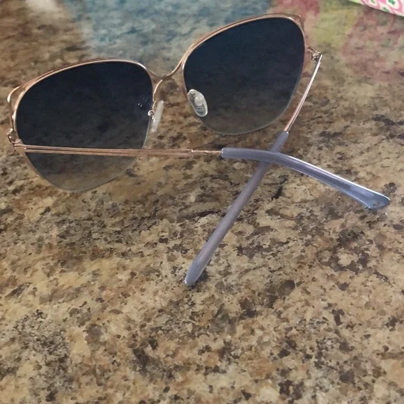 True Religion Blue Mirrored Sunglasses - Picture 2 of 5